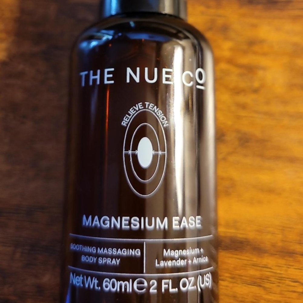 THE NUE CO. MAGNESIUM EASE MUSCLE SOOTHING BODY SPRAY 2 fl oz PAIN RELIEF